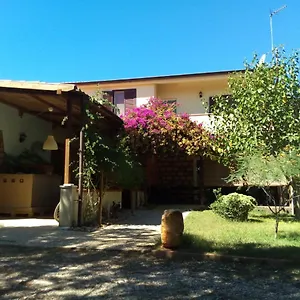 Couette-café Piccas, Santa Maria la Palma